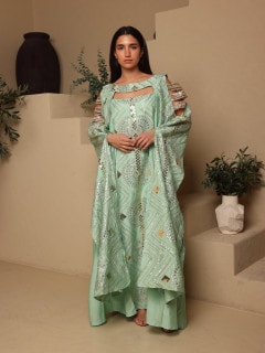 IKKXA Sage Scalloped Embroidered Jalabiya IK1111 Green image