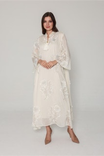 Petal Grace Embroidered Jalabiya IK09 image